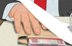 Kejari Kota Bekasi Geledah Disdagperin dan UPT Pasar Bantargebang, Sita 1 Kontainer Dokumen Pungli MCK