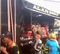 Tiga Tewas, Empat Orang Kritis Akibat Tersetrum saat Arak-Arakan Odong-odong 