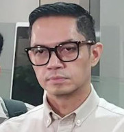 Aktor Dude Harlino Serahkan Uang Rp 5,2 Miliar ke Bareskrim