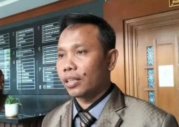 Ahmad Khozinudin Minta Jaksa Perbaiki Dakwaan usai Eksepsi Dokter Tifa Dikabulkan
