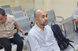 Nama Ipong Muchlisoni dan Istrinya Sri Wahyuni Disebut Dalam Sidang Korupsi BSPS Sumenep