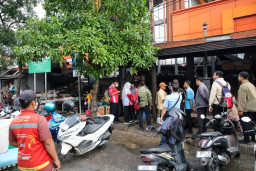 Pemkot Surabaya Pastikan Penataan Pedagang Unggas di Pasar Baba'an Baru dan Wonokromo Mengacu Aturan