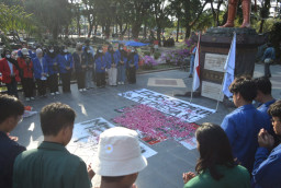 “Mentirakati Indonesia”, Mahasiswa Madiun Kenang Setahun Tragedi Agustus