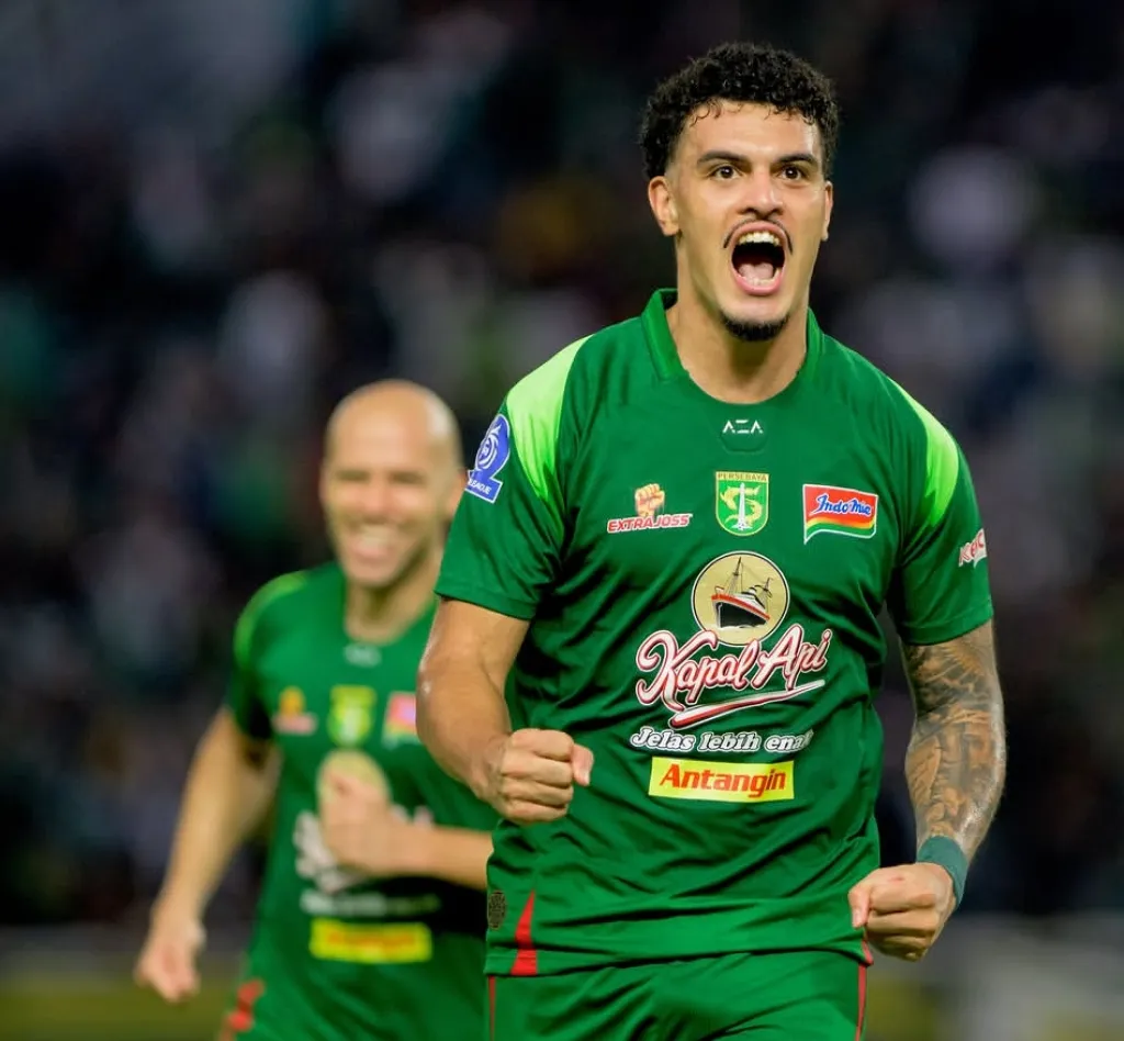 Persebaya Kunci Empat Besar