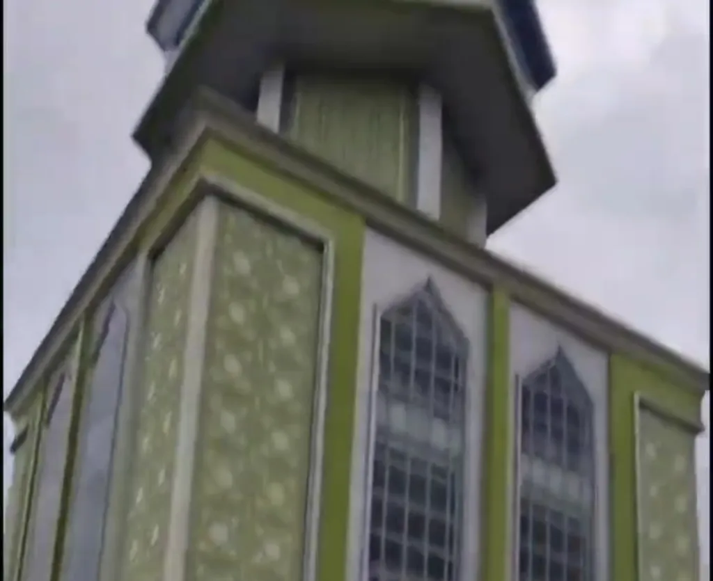 Anak Berkebutuhan Khusus Meninggal Dunia Usai Terjatuh dari Menara Masjid Darussalam