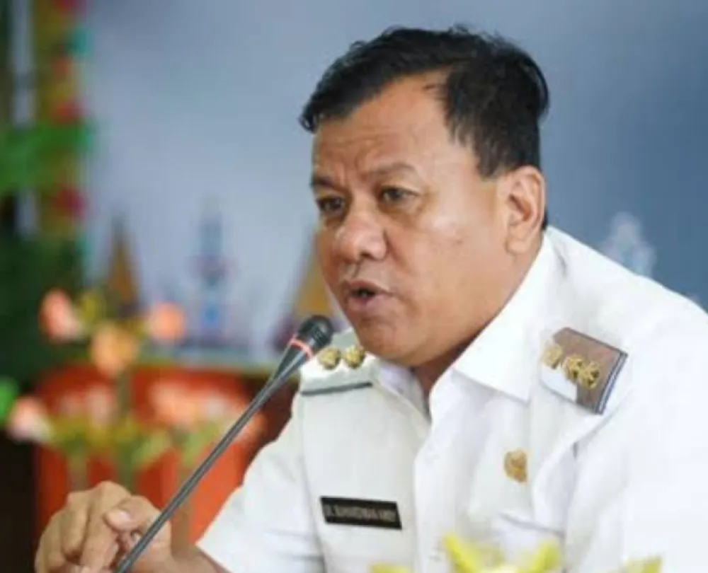 Bupati dan Sekda Kuansing Menyerahkan Diri ke KPK