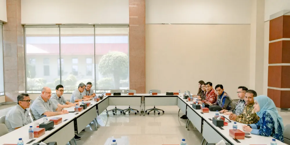 Perkuat Kolaborasi Strategis, PLN dan Gudang Garam Bahas Keandalan Listrik hingga Transisi Kendaraan Listrik