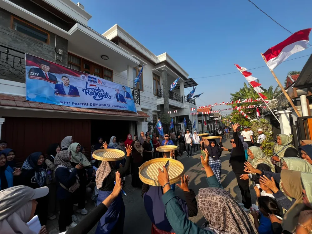 Lomba Rakyat Demokrat di Ponorogo, Emak-emak Adu Seru Rayakan Kemerdekaan