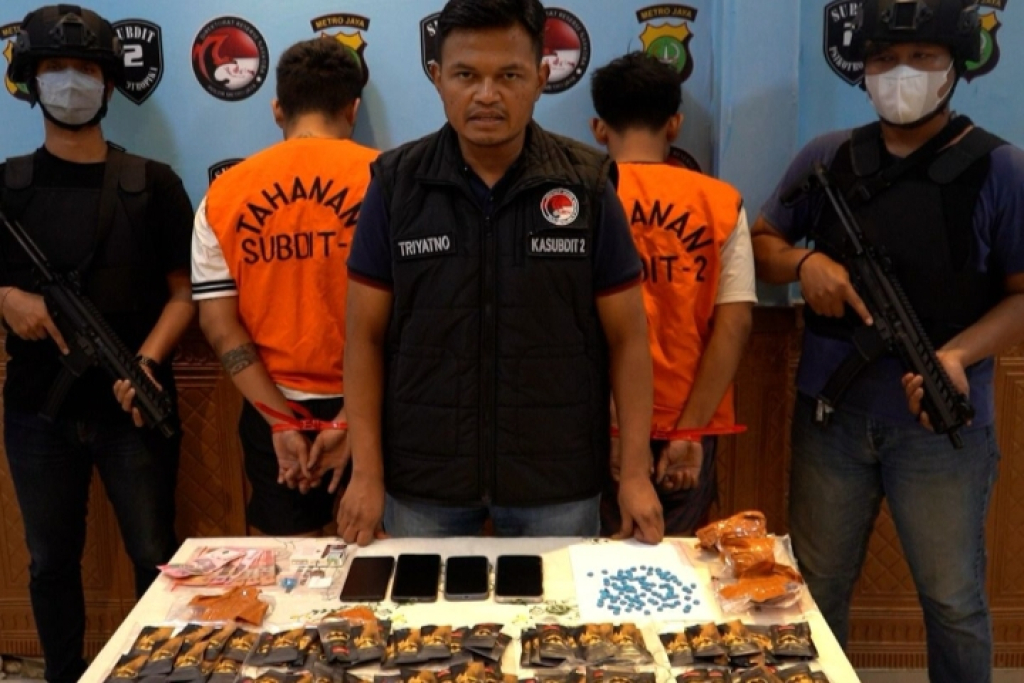 Samarkan Narkoba di Beras Basmati, 2 Pria Ditangkap Polda Metro Jaya   