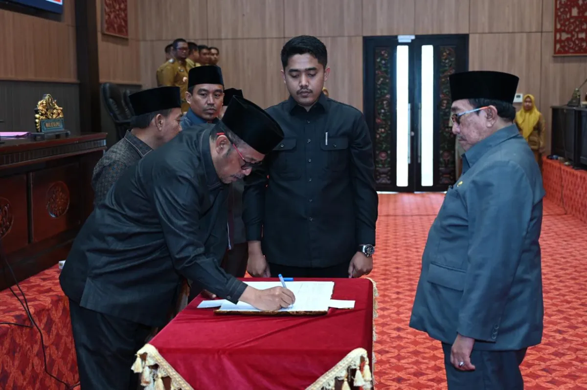 Paripurna DPRD Sumenep Sepakati 8 Raperda, Bahas Pendidikan hingga Reforma Agraria