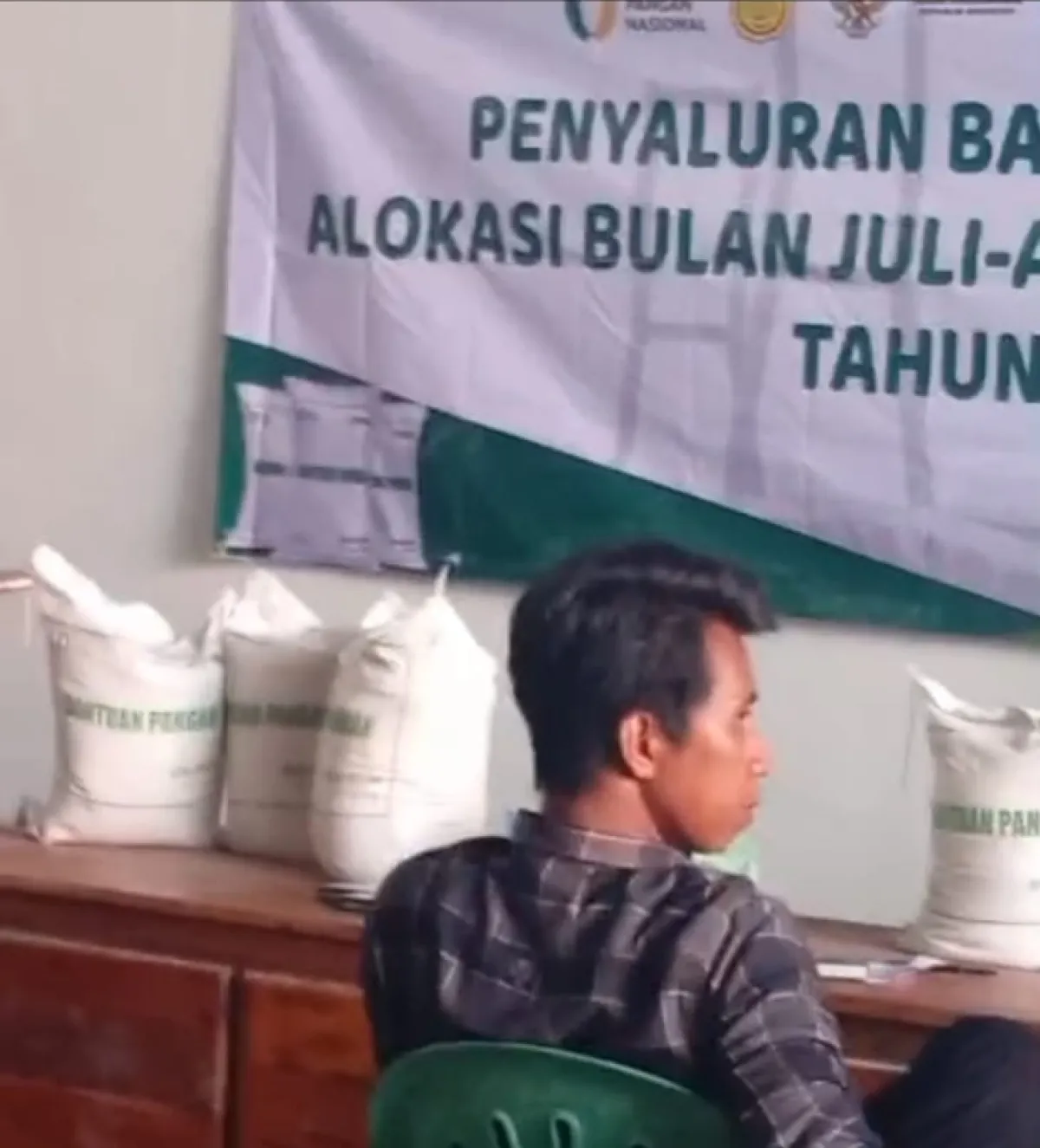 Jatah Beras KPM Blawi Dipotong 10 Kg, Kades Akui Sengaja Kurangi